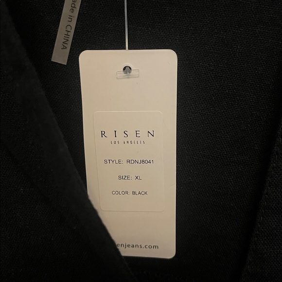 Black V-Neck Blouse - Picture 3 of 5